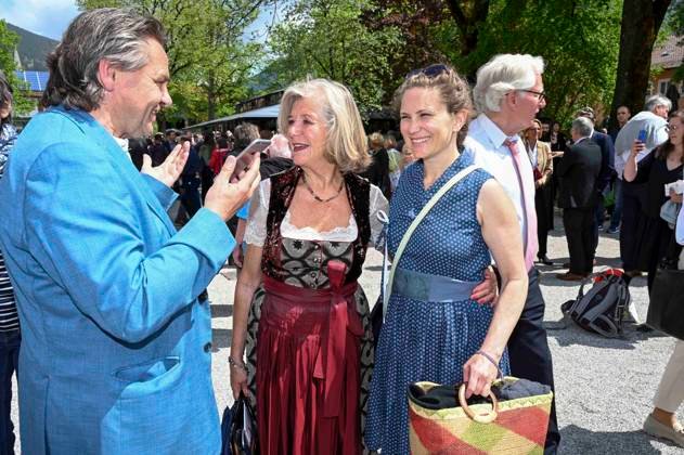 Franziska Feuerstein: Schauspielkarriere, Familie und Engagement